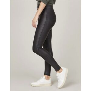 Spanx Faux Leather Shimmer Black
Leggings small